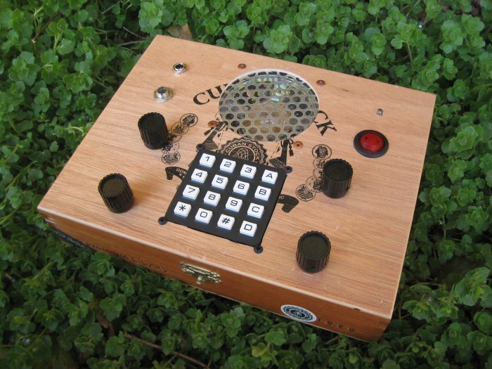 Critter and Guitari keypad cigar box synthesizer 