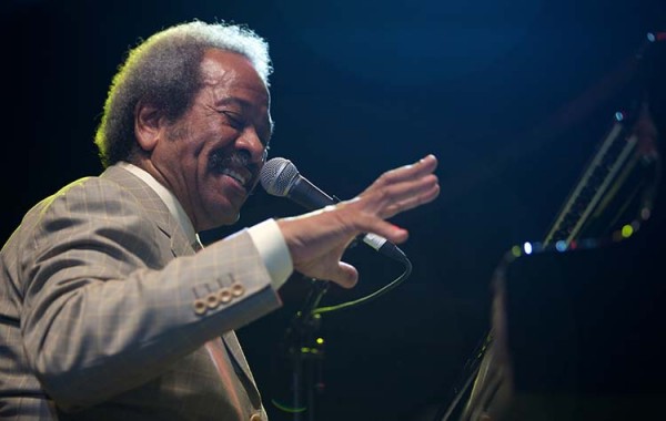 allen toussaint at the piano